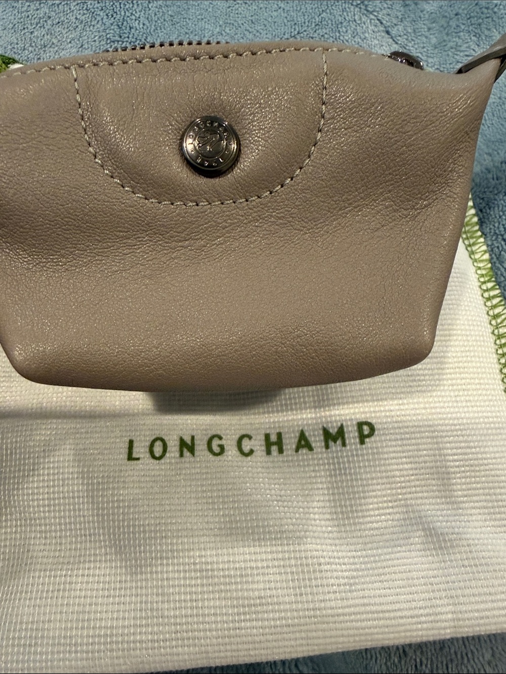 Longchamp Gray Leather Coin Pouch, New - Picture 2 of 6